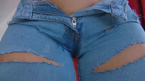 poison_milf_ online show from 10-01-25, 04:07