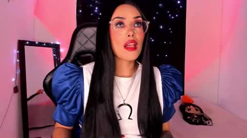 Willow                      Hours 12pm to 630pm Colombian time FRIDAY AND SUNDAY FREE DAYS online show from 01-11-25, 05:40