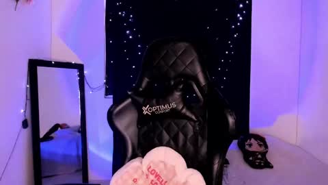 Willow                      Hours 12pm to 630pm Colombian time FRIDAY AND SUNDAY FREE DAYS online show from 01-12-25, 08:14