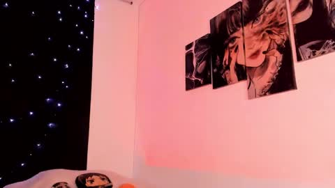 Willow                      Hours 12pm to 630pm Colombian time FRIDAY AND SUNDAY FREE DAYS online show from 02-06-25, 09:49