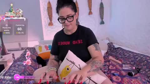 poisson_ivy_ online show from 12-21-24, 02:58