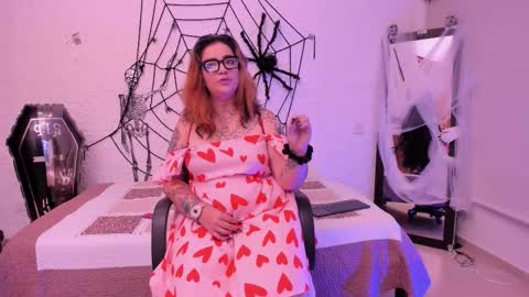 poisson_ivy_ online show from 10-16-25, 09:49