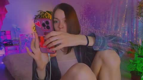 Snapshot of poli__ chatting on 04-15-26, 04:25 Martha online show from 04-15-26, 04:25