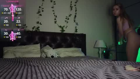 Snapshot of polidevis chatting on 12-14-24, 06:09 Candytrain online show from 12-14-24, 06:09