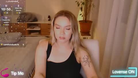 Snapshot of polinajones chatting on 02-12-26, 07:53 PolinaJones online show from 02-12-26, 07:53