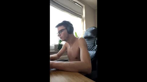 Snapshot of polish2000 chatting on 03-05-26, 02:13 Polish Boy online show from 03-05-26, 02:13