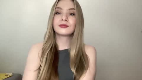 polishangel222 online show from 05-12-26, 04:37