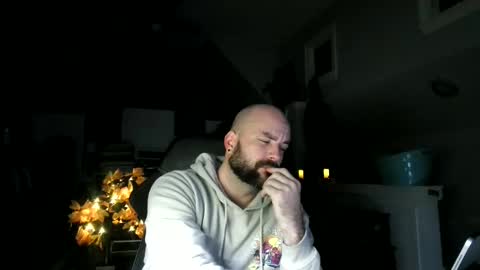 Snapshot of polisheaqle chatting on 12-05-25, 05:49 polisheaqle online show from 12-05-25, 05:49