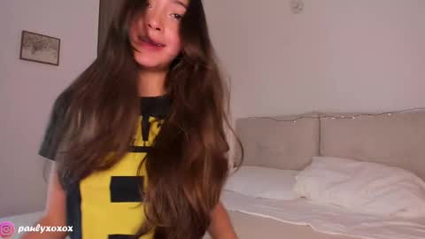 Polly online show from 09-18-25, 02:41