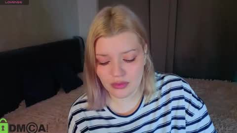 Polly online show from 05-03-26, 01:11