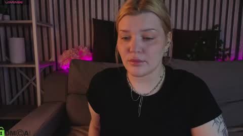 Polly online show from 05-10-26, 01:11