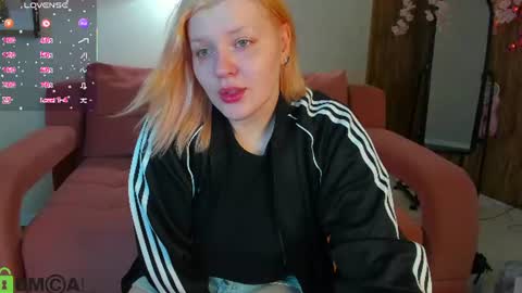 Polly online show from 06-20-26, 01:19