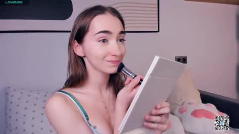 Polly online show from 09-14-25, 07:18