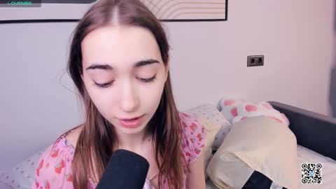 Polly online show from 09-18-25, 07:32