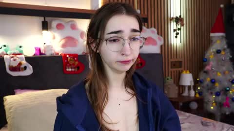 Polly online show from 12-21-25, 08:10