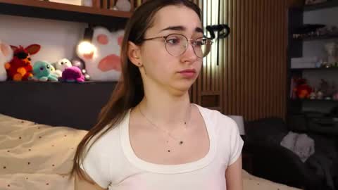 Polly online show from 03-10-26, 07:35