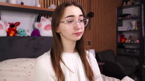 Polly online show from 03-21-26, 07:35