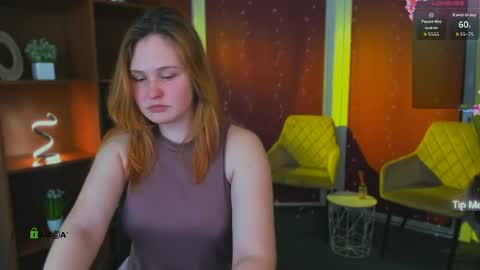 polly_cute1 online show from 04-30-26, 07:31