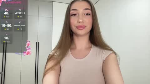 Polly Dream online show from 12-24-24, 04:11
