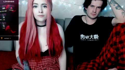 Snapshot of polly_wow chatting on 01-16-25, 01:37 Polly online show from 01-16-25, 01:37