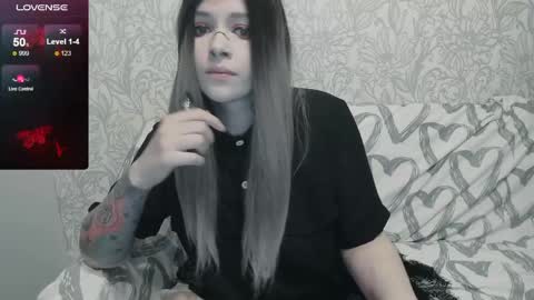 Snapshot of polly_wow chatting on 04-16-26, 06:52 Polly online show from 04-16-26, 06:52