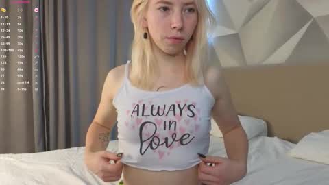 Anna online show from 12-14-25, 04:23