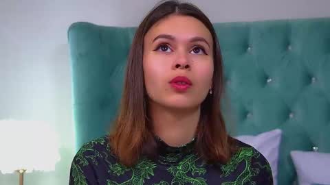 Polly online show from 09-21-25, 06:09