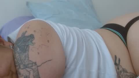 Poly online show from 10-04-25, 09:02