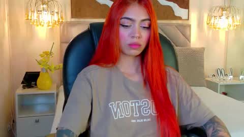 Snapshot of polygonniaa chatting on 03-25-26, 02:01 polygonniaa online show from 03-25-26, 02:01