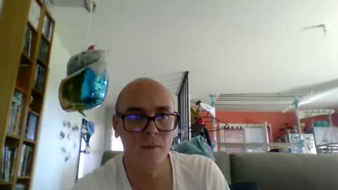 Snapshot of ponarch chatting on 06-13-26, 04:16 ponarch online show from 06-13-26, 04:16