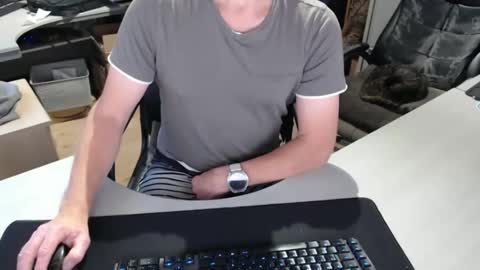 Dave online show from 10-13-25, 06:46