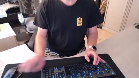 Dave online show from 10-27-25, 08:40