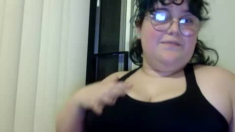 poodlemischief99 online show from 11-13-25, 02:32