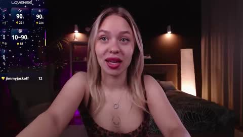 Eva online show from 09-12-25, 01:06