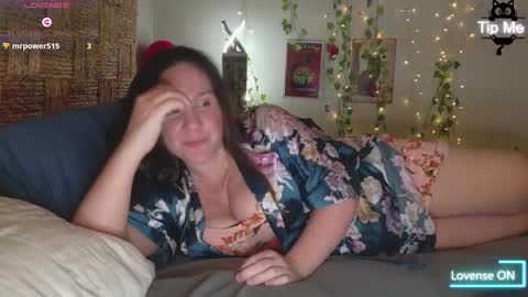 Emily at Home online show from 10-08-25, 12:30