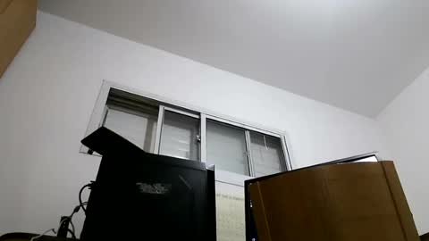 Snapshot of poppoli79 chatting on 07-21-26, 05:04 poppoli79 online show from 07-21-26, 05:04