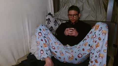 Kyle online show from 03-11-25, 05:05