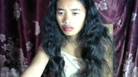 Snapshot of poppy_kelley chatting on 06-19-26, 05:56 Lilly online show from 06-19-26, 05:56