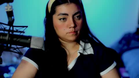 Snapshot of poppykens chatting on 05-11-26, 08:39 Poppy Kensington online show from 05-11-26, 08:39