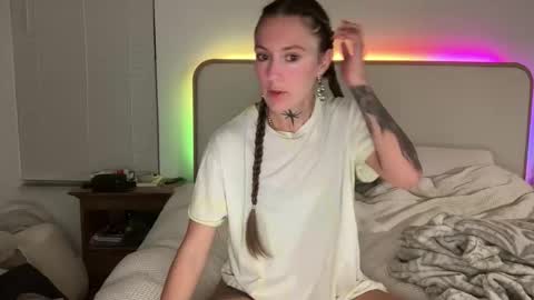 PoppyQuinn online show from 04-02-26, 02:09