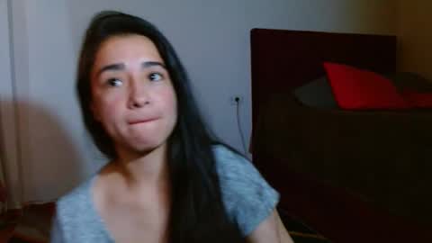 porcelainlux online show from 10-19-25, 10:54