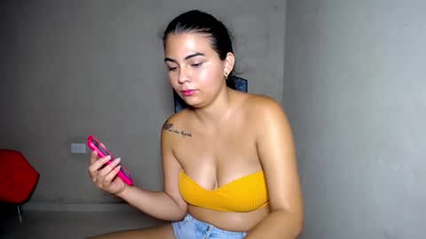 Snapshot of porn_sexy chatting on 12-17-24, 01:27 NICKKYMARTIN online show from 12-17-24, 01:27