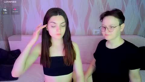 Ana and Tati online show from 10-18-25, 07:58