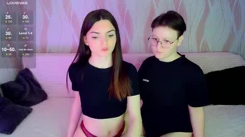 Ana and Tati online show from 11-29-25, 07:50