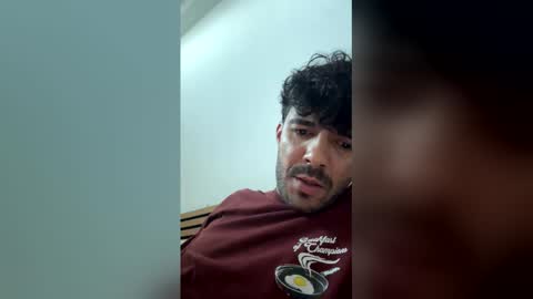 Snapshot of portugues_malvadao2 chatting on 03-27-26, 08:20 portugues_malvadao2 online show from 03-27-26, 08:20