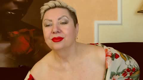 LADY POSH online show from 01-31-25, 09:48