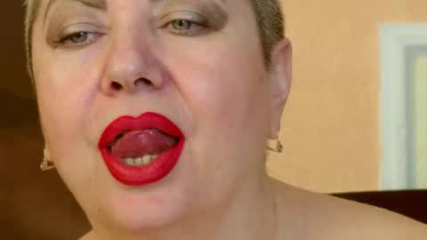 LADY POSH online show from 02-21-25, 05:35