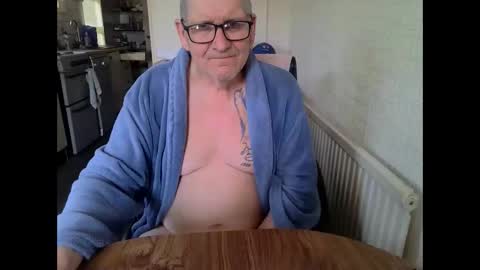 poshman65 online show from 05-09-26, 08:41