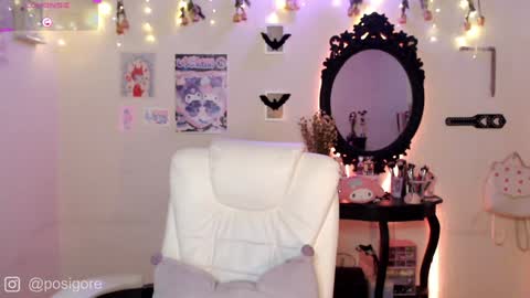 Snapshot of posigore chatting on 12-23-24, 06:48 Anna Goth independient model online show from 12-23-24, 06:48