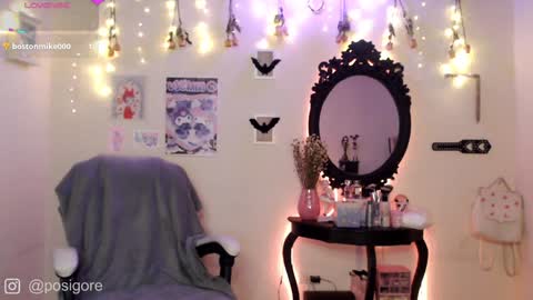 Snapshot of posigore chatting on 01-02-25, 06:45 Anna Goth independient model online show from 01-02-25, 06:45